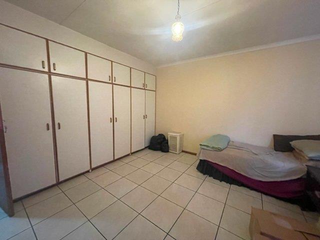 2 Bedroom Property for Sale in Kannoniers Park North West